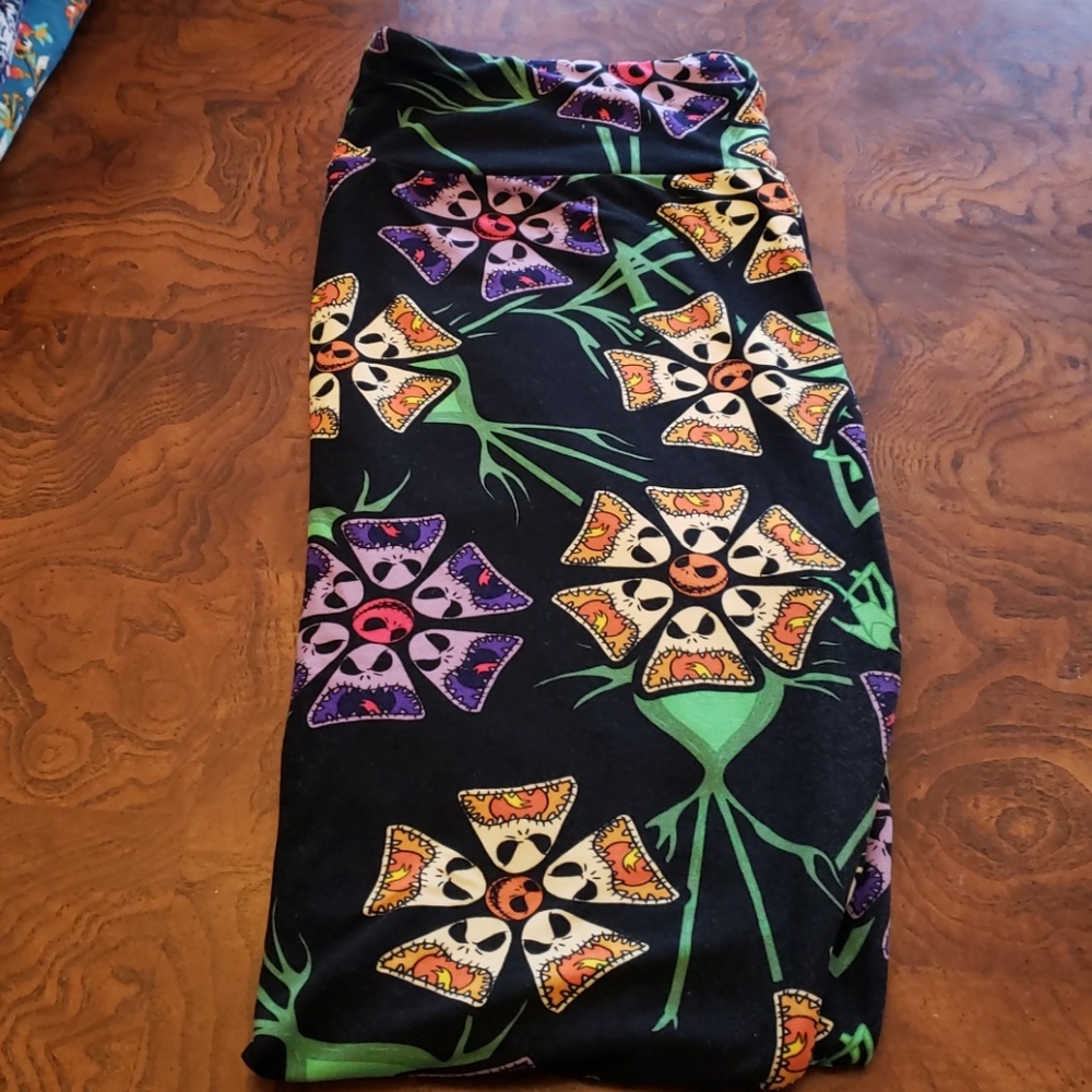 Lularoe Disney Nightmare before Christmas leggings